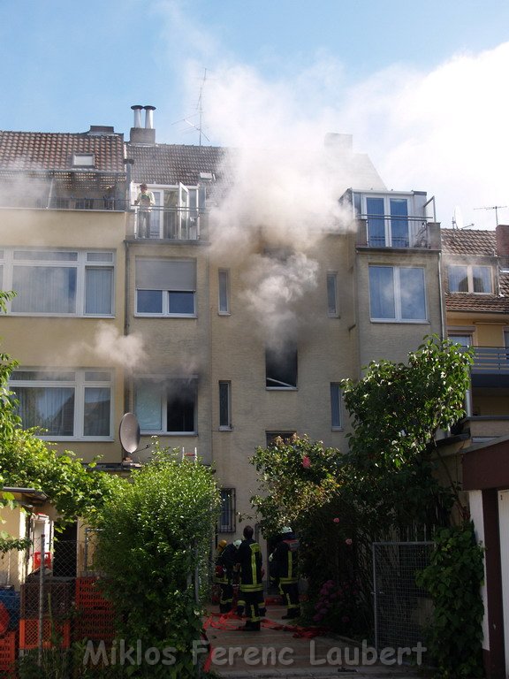 Brand Wohnung mit Menschenrettung Koeln Vingst Ostheimerstr  P039.JPG